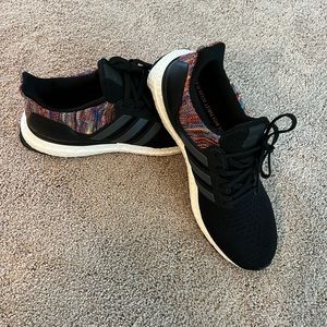 Adidas Ultraboost - Men’s dna black night metallic FZ3807.  Size 8.5